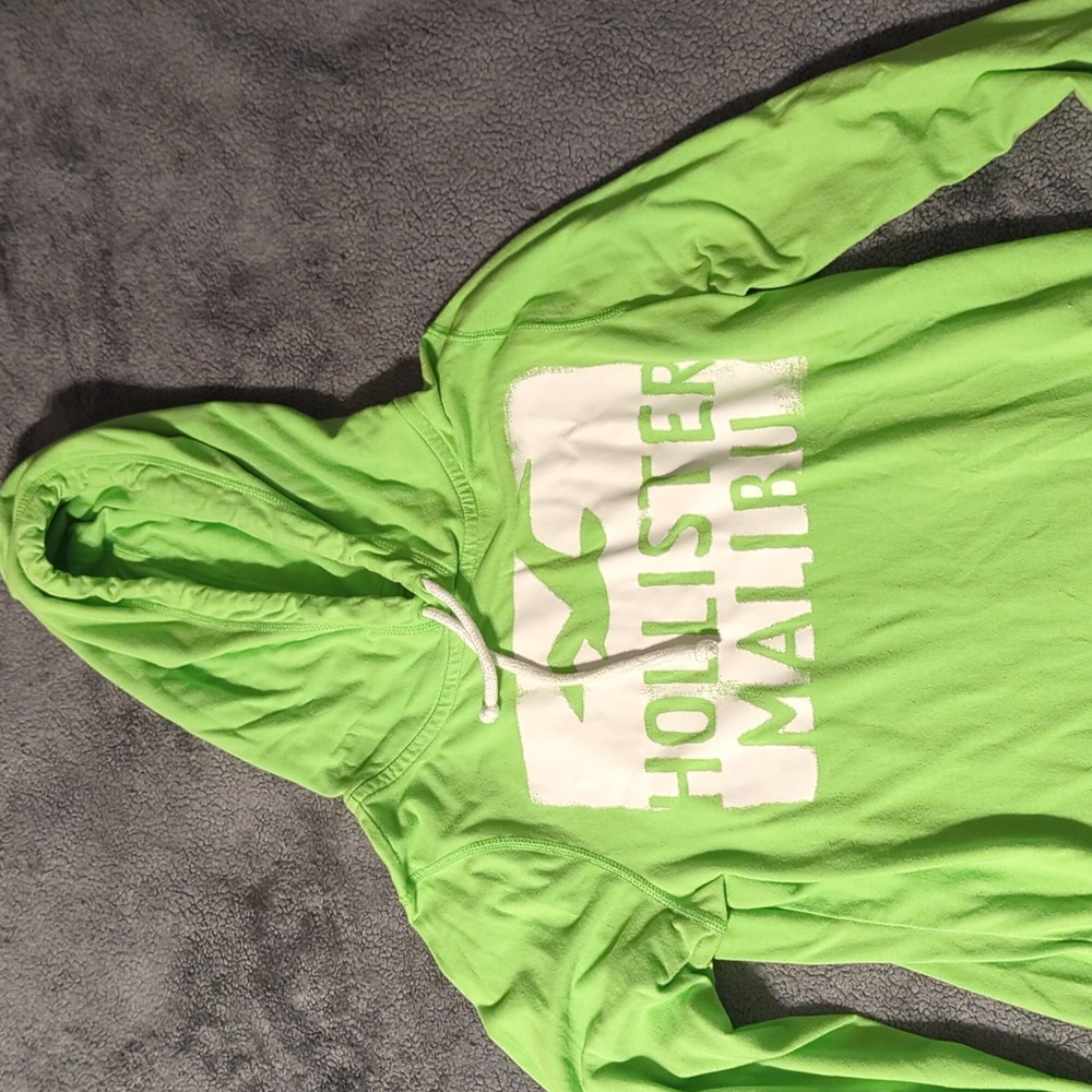 Hooded shirt